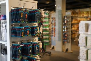 230120 PZ Gift Shop HR CC 01